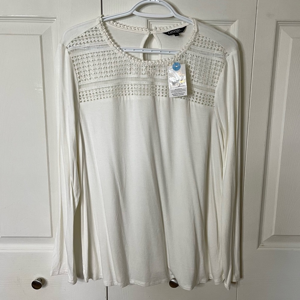 Lightweight Long Sleeve Front Cutout Detail Back Key Hole White Blouse Large